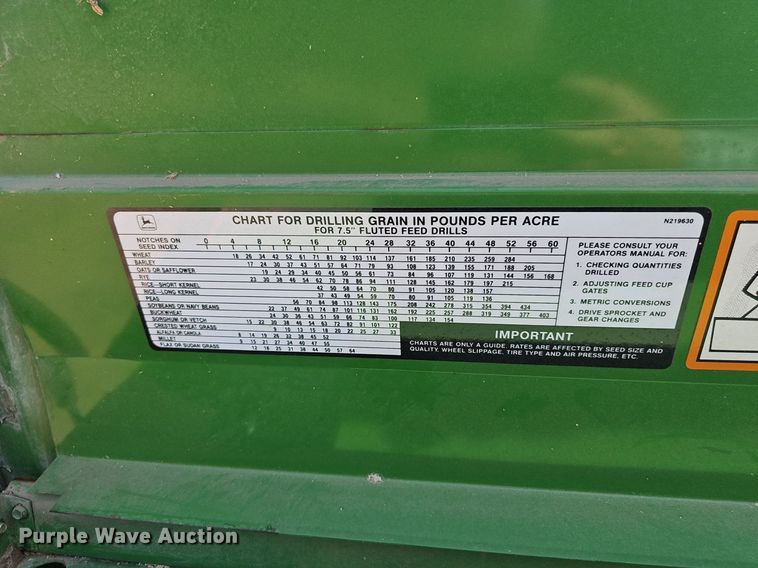 image for item DS4666 John Deere 455 grain drill