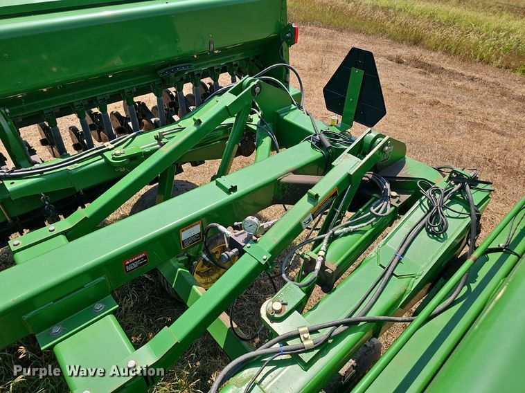 image for item DS4666 John Deere 455 grain drill