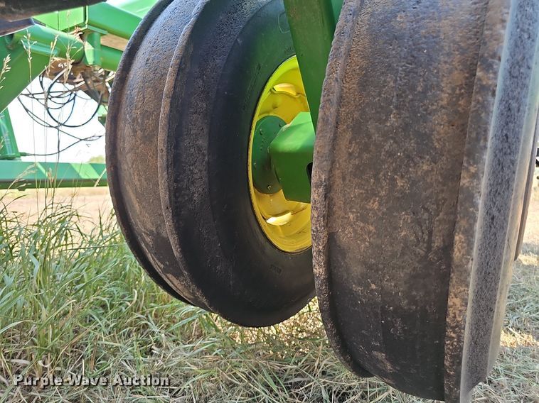 image for item DS4666 John Deere 455 grain drill