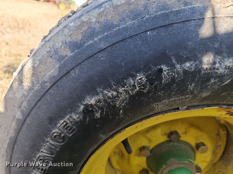 image for item DS4666 John Deere 455 grain drill