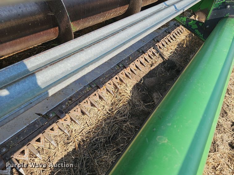 image for item DS4667 1987 John Deere 7720 Titan II combine