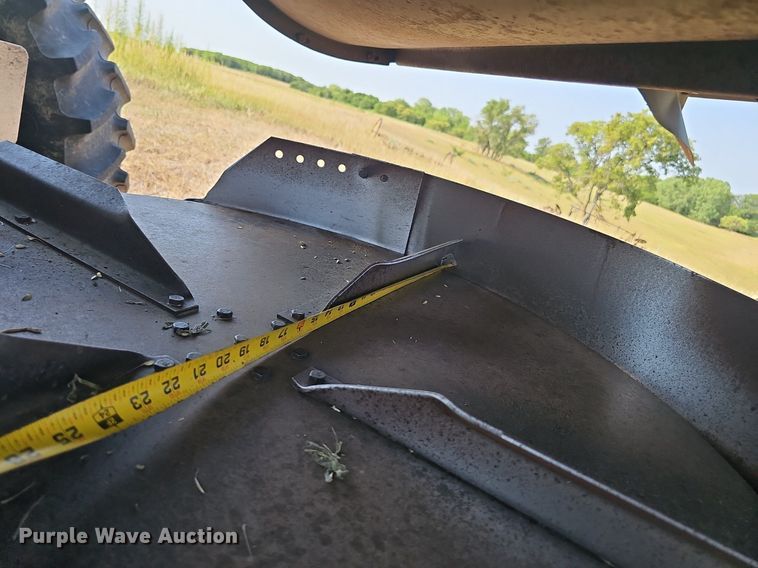 image for item DS4667 1987 John Deere 7720 Titan II combine