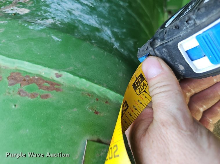 image for item DS4667 1987 John Deere 7720 Titan II combine