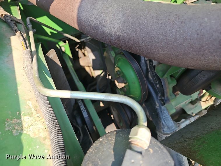 image for item DS4667 1987 John Deere 7720 Titan II combine