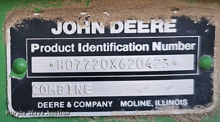 image for item DS4667 1987 John Deere 7720 Titan II combine