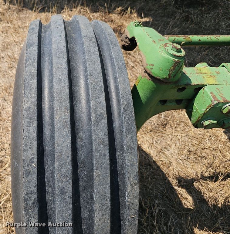 image for item DS4668 1980 John Deere 4640 tractor