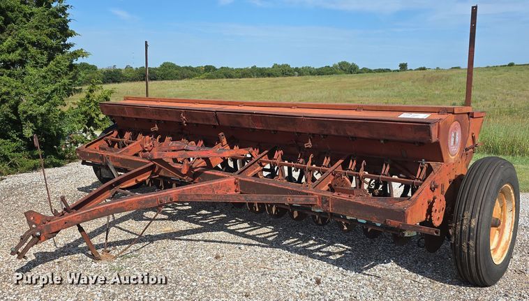 image for item DS4741 International Harvester  10 grain drill