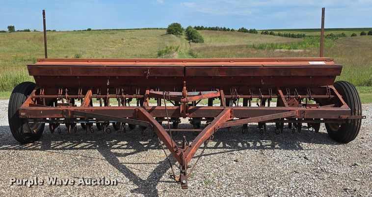 image for item DS4741 International Harvester  10 grain drill