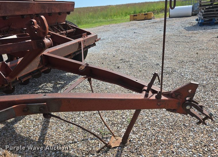 image for item DS4741 International Harvester  10 grain drill