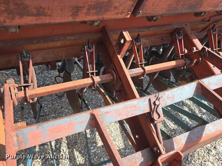 image for item DS4741 International Harvester  10 grain drill