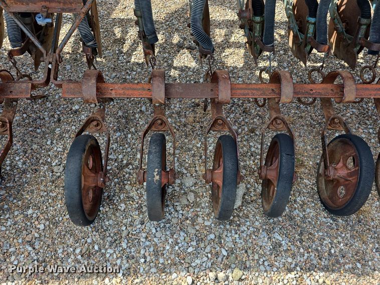 image for item DS4741 International Harvester  10 grain drill