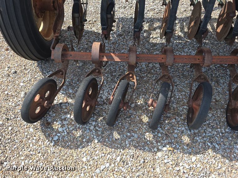 image for item DS4741 International Harvester  10 grain drill