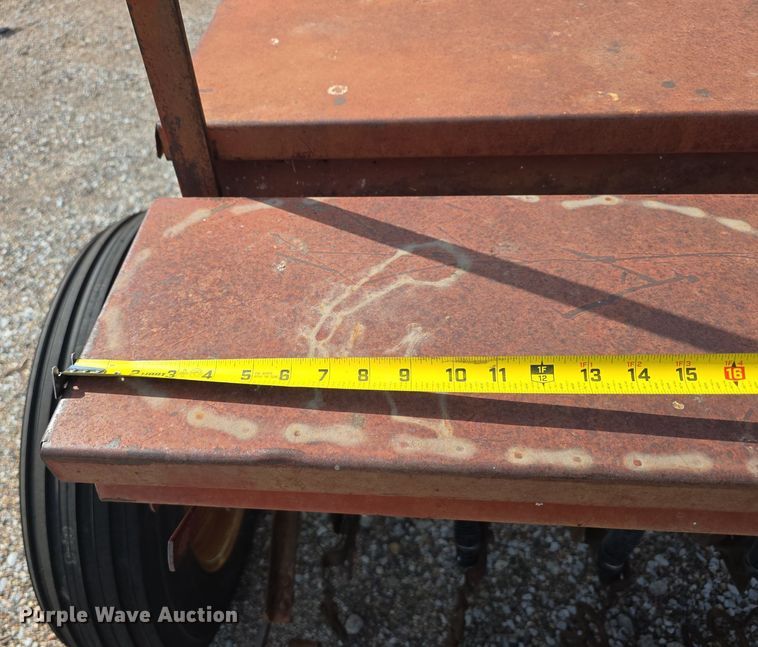 image for item DS4741 International Harvester  10 grain drill