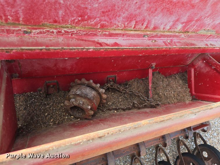 image for item DS4741 International Harvester  10 grain drill