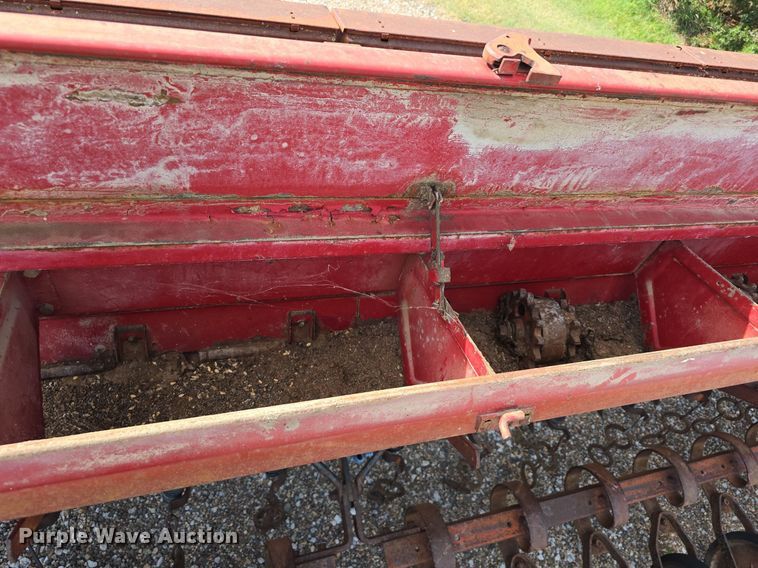 image for item DS4741 International Harvester  10 grain drill