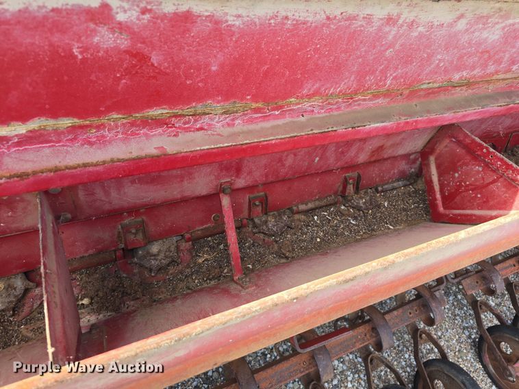 image for item DS4741 International Harvester  10 grain drill