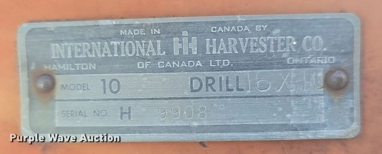 image for item DS4741 International Harvester  10 grain drill