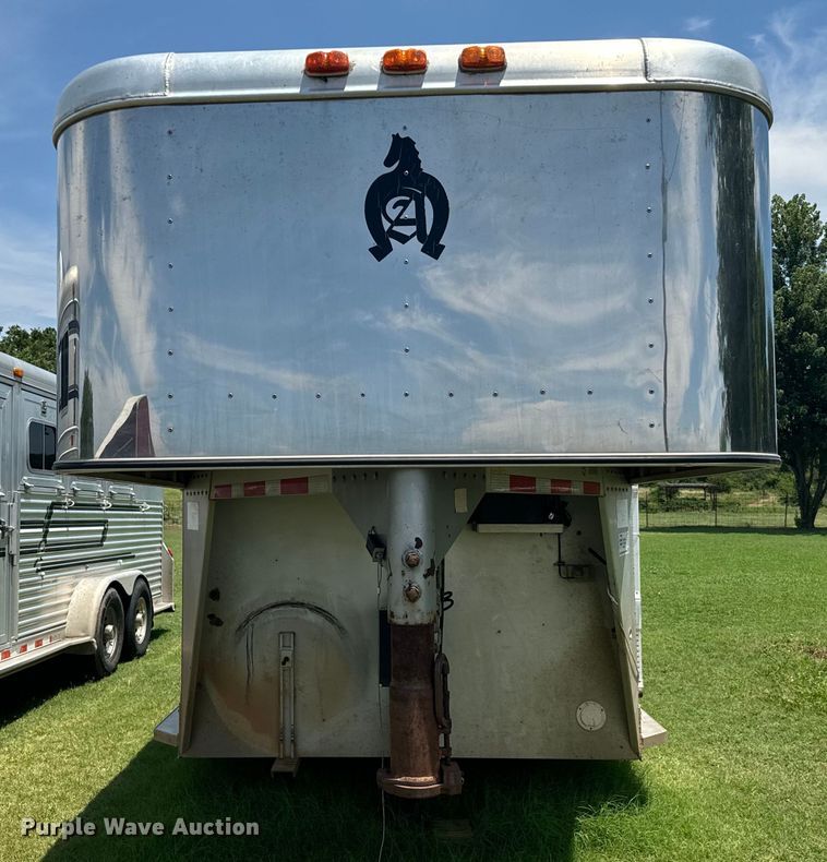 image for item DU3018 2004 Adams horse trailer