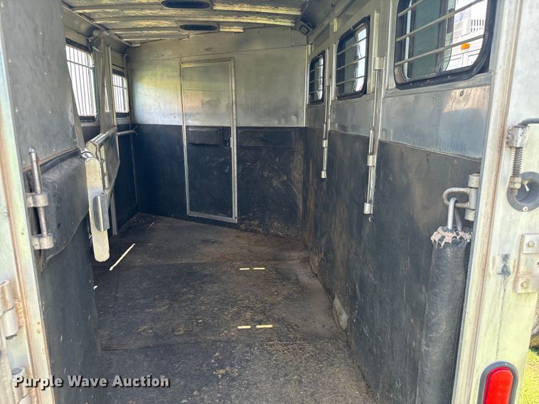 image for item DU3018 2004 Adams horse trailer