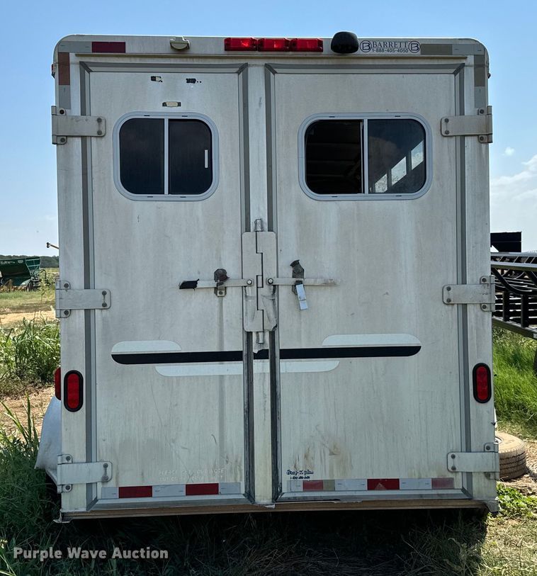 image for item DU3022 1998 Barrett livestock trailer