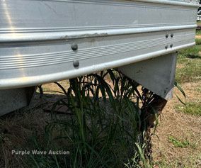 image for item DU3022 1998 Barrett livestock trailer