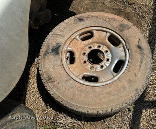 image for item DU3022 1998 Barrett livestock trailer