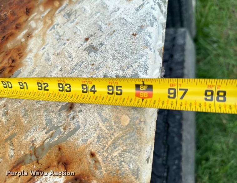 image for item DX0769 1986 Freightliner FLC feed delivery truck