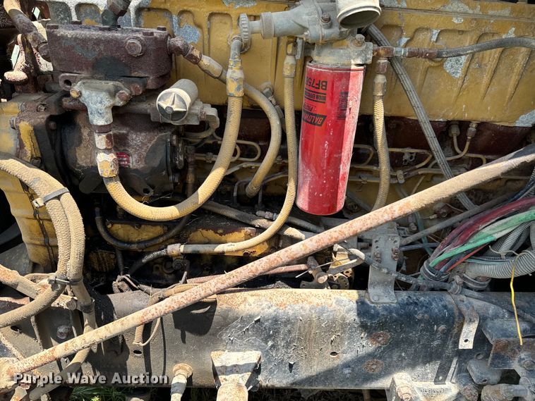 image for item DX0769 1986 Freightliner FLC feed delivery truck