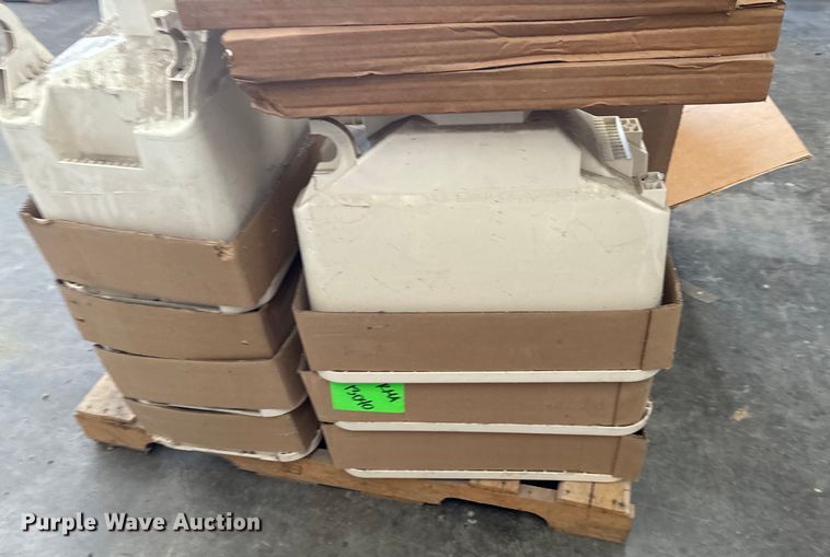 image for item DX1030 Planter parts