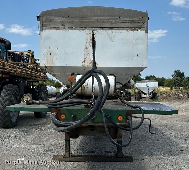 image for item DX1032 1994 DACO Fertilizer tender trailer