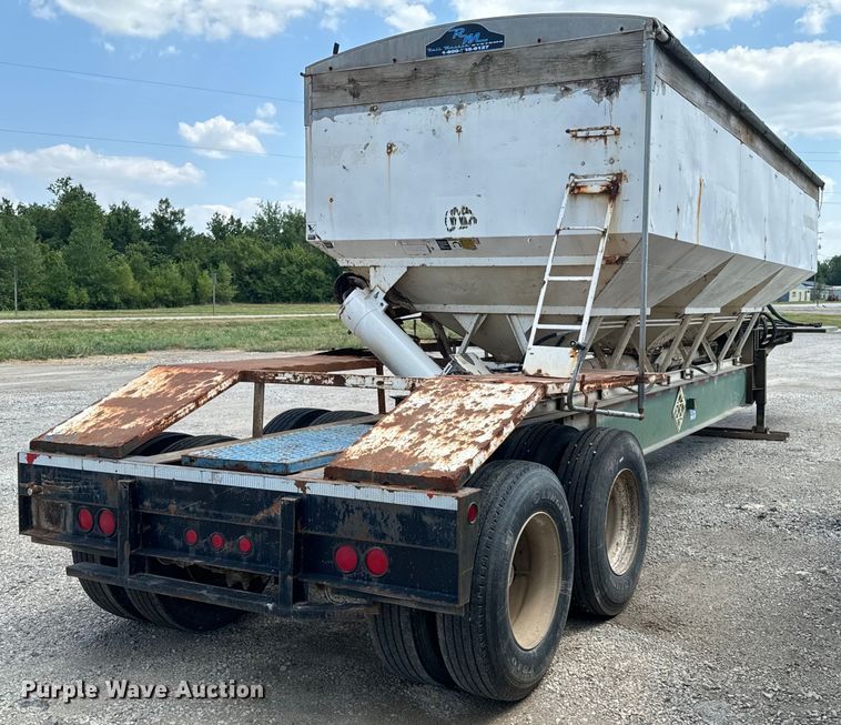image for item DX1032 1994 DACO Fertilizer tender trailer