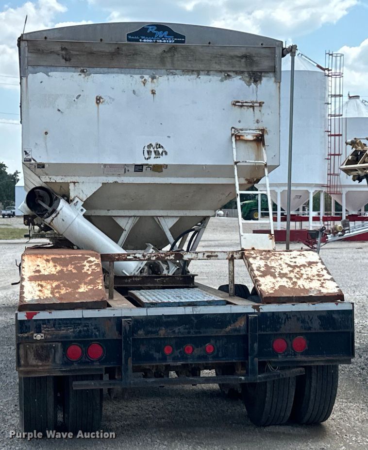 image for item DX1032 1994 DACO Fertilizer tender trailer