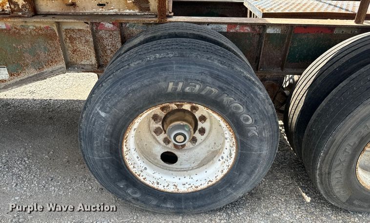 image for item DX1032 1994 DACO Fertilizer tender trailer