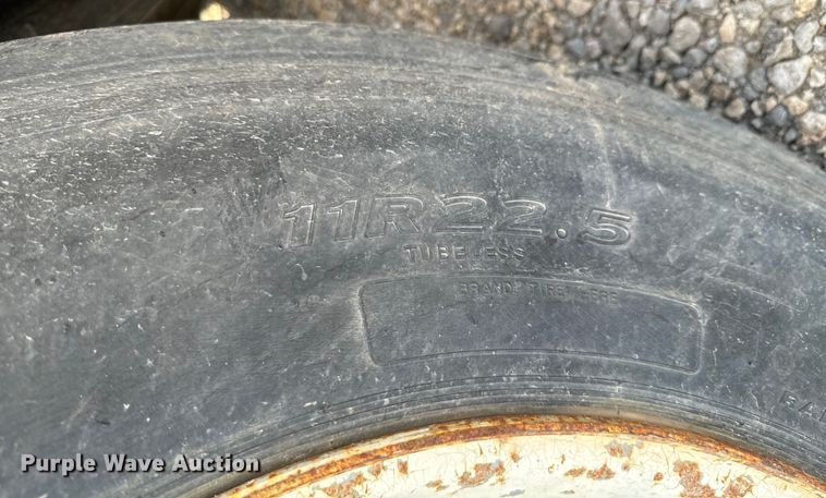 image for item DX1032 1994 DACO Fertilizer tender trailer