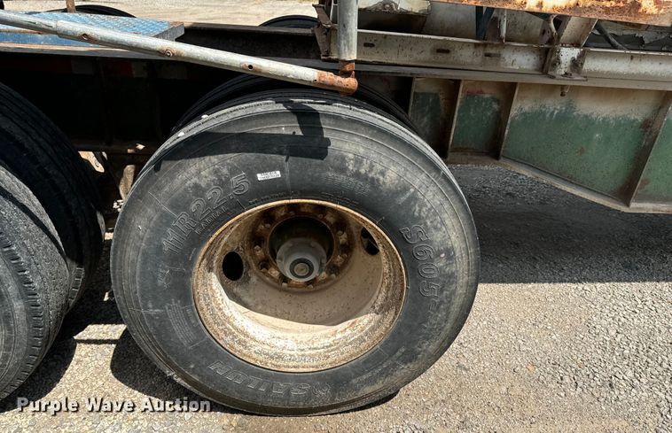 image for item DX1032 1994 DACO Fertilizer tender trailer