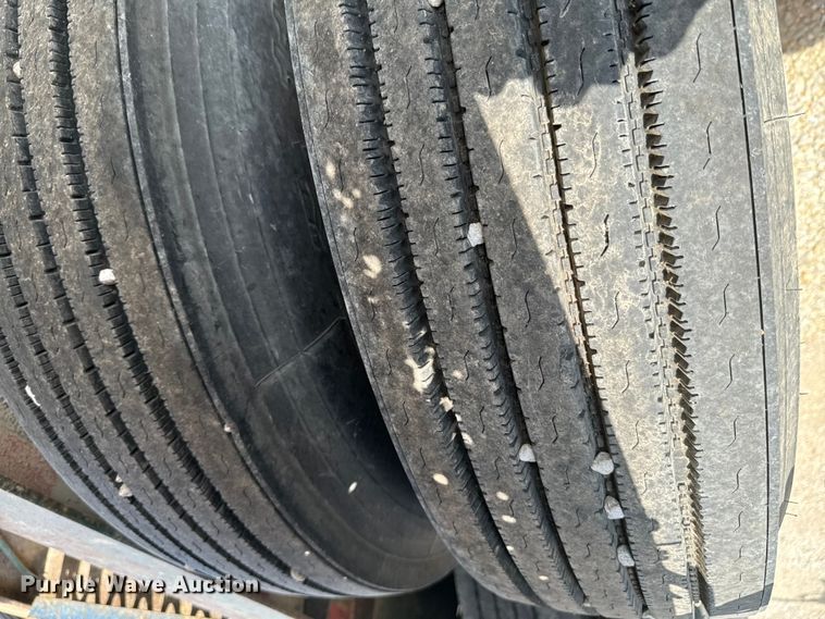 image for item DX1032 1994 DACO Fertilizer tender trailer