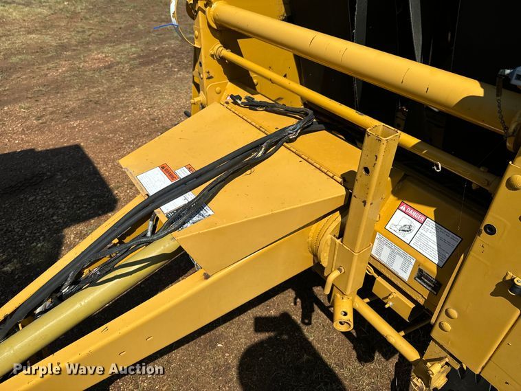 image for item DX1035 1997 Vermeer 504 Super I round baler