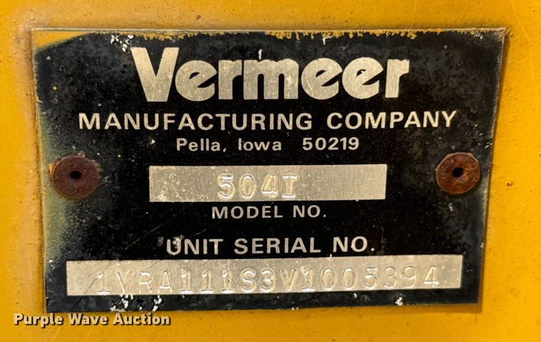 image for item DX1035 1997 Vermeer 504 Super I round baler