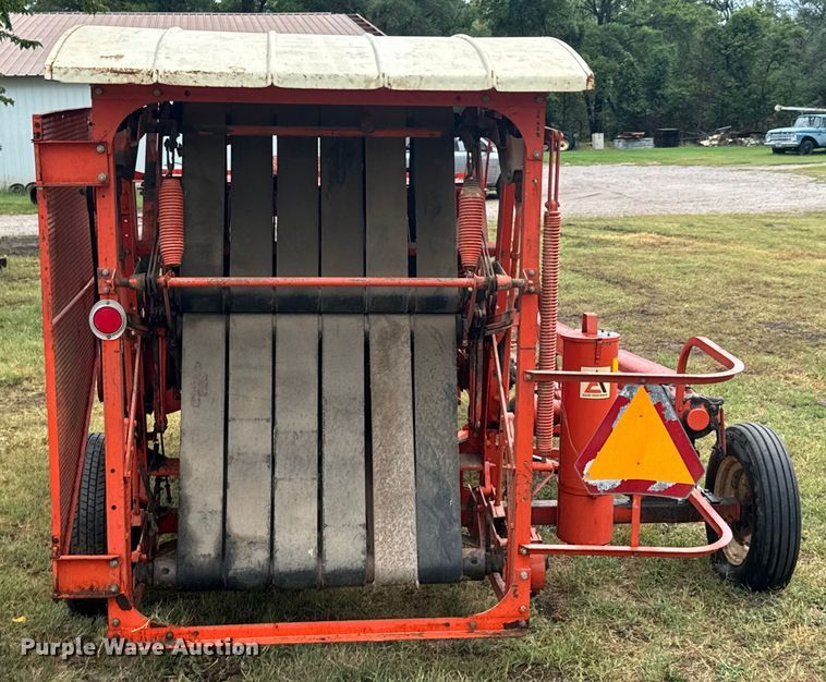 image for item DX1048 Allis Chalmers Roto-Baler No. 10 round baler