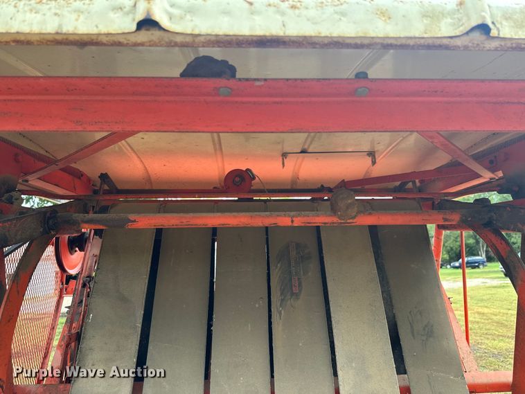 image for item DX1048 Allis Chalmers Roto-Baler No. 10 round baler