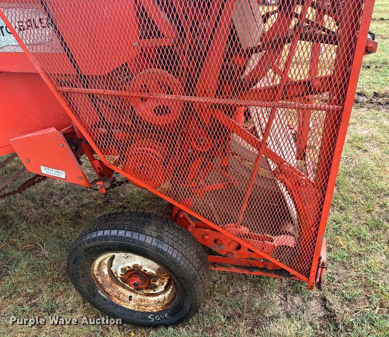 image for item DX1048 Allis Chalmers Roto-Baler No. 10 round baler