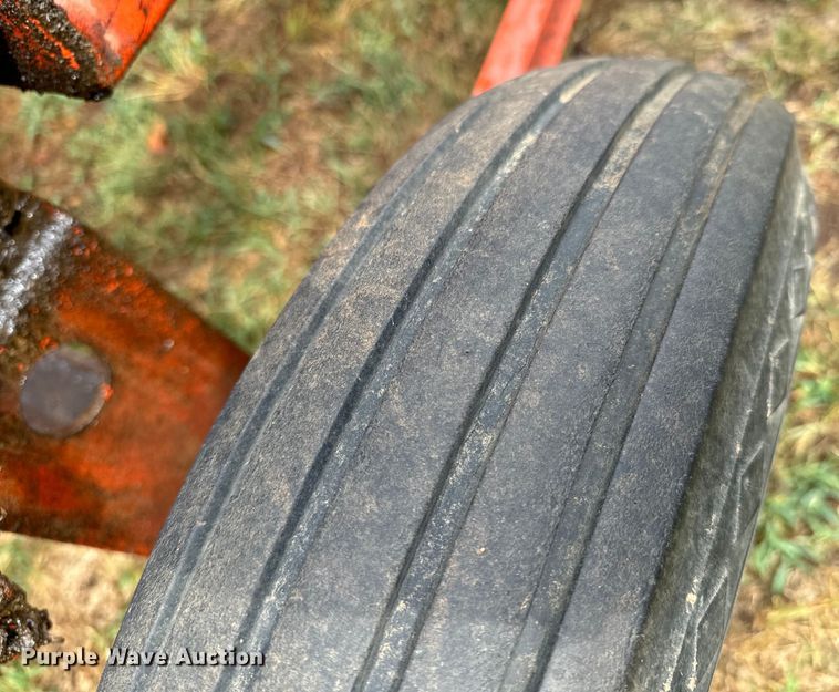 image for item DX1048 Allis Chalmers Roto-Baler No. 10 round baler