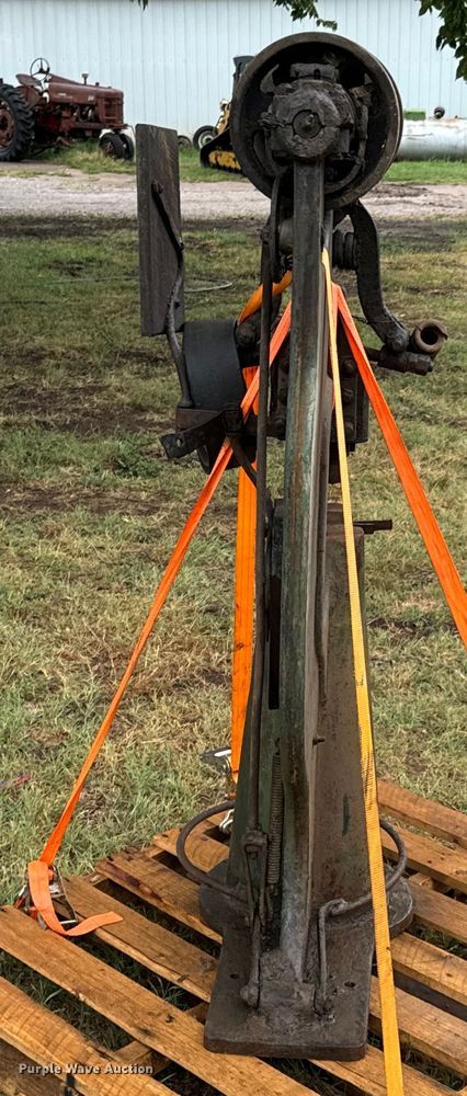 image for item DX1049 Little Giant power hammer