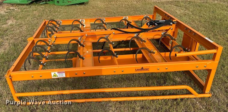 image for item DX3568 2024 LandHonor HAG-12-24Q skid steer hay accumulator grapple