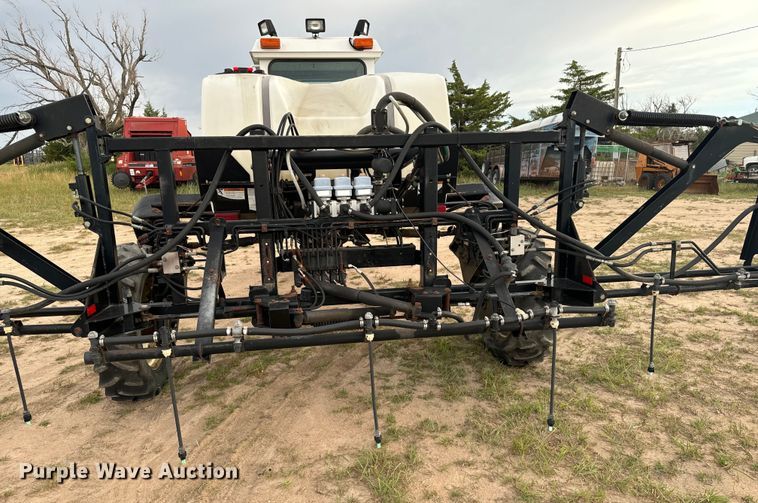 image for item DX3569 AGCO Spra-Coupe 4450 sprayer