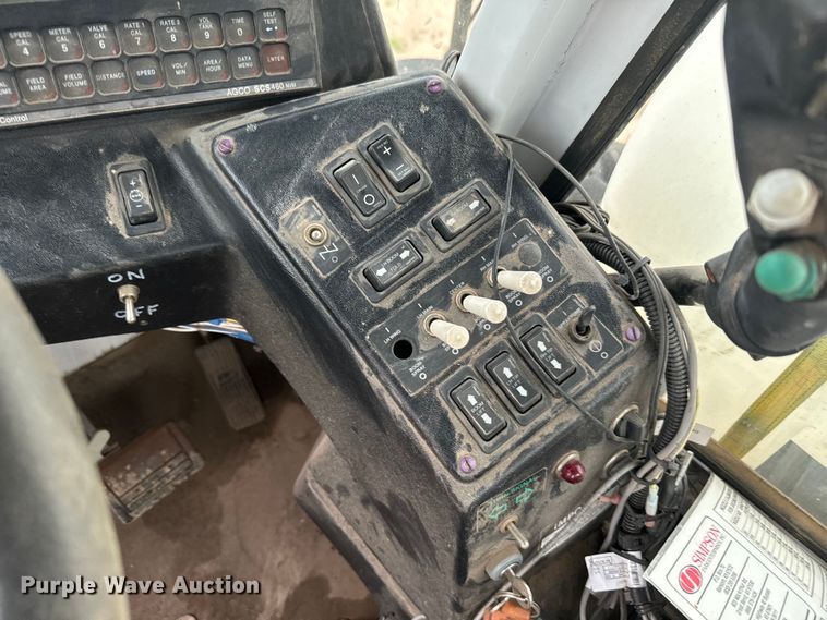 image for item DX3569 AGCO Spra-Coupe 4450 sprayer