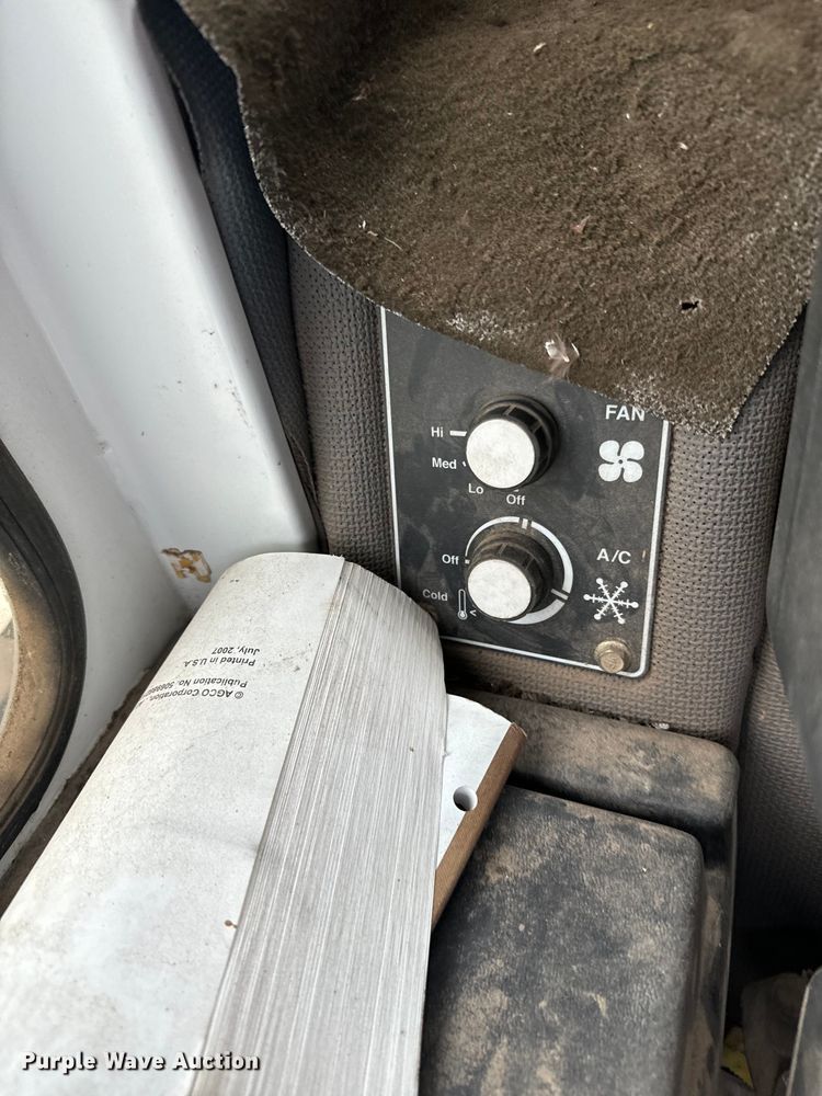 image for item DX3569 AGCO Spra-Coupe 4450 sprayer