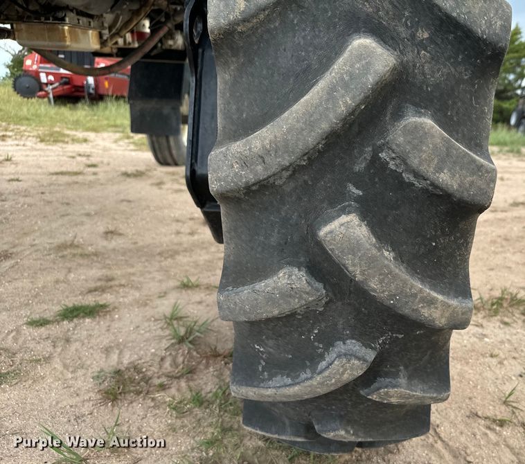 image for item DX3569 AGCO Spra-Coupe 4450 sprayer