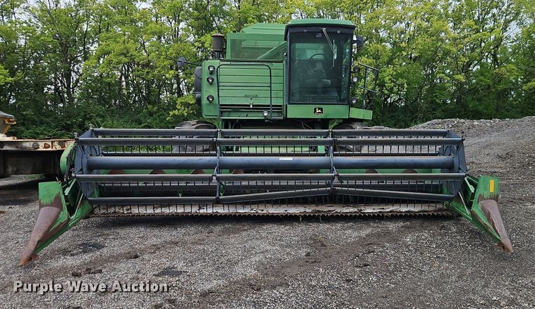 image for item EI8225 1988 John Deere 7720 Titan II  RWA combine