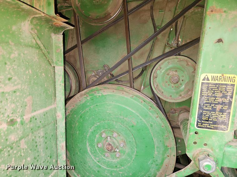 image for item EI8225 1988 John Deere 7720 Titan II  RWA combine